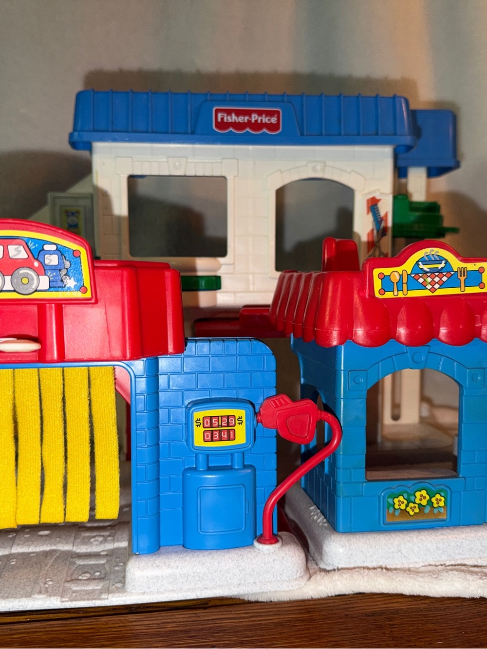Fisher Price Little People Vintage RETIRED Main Street complete 3 pieces